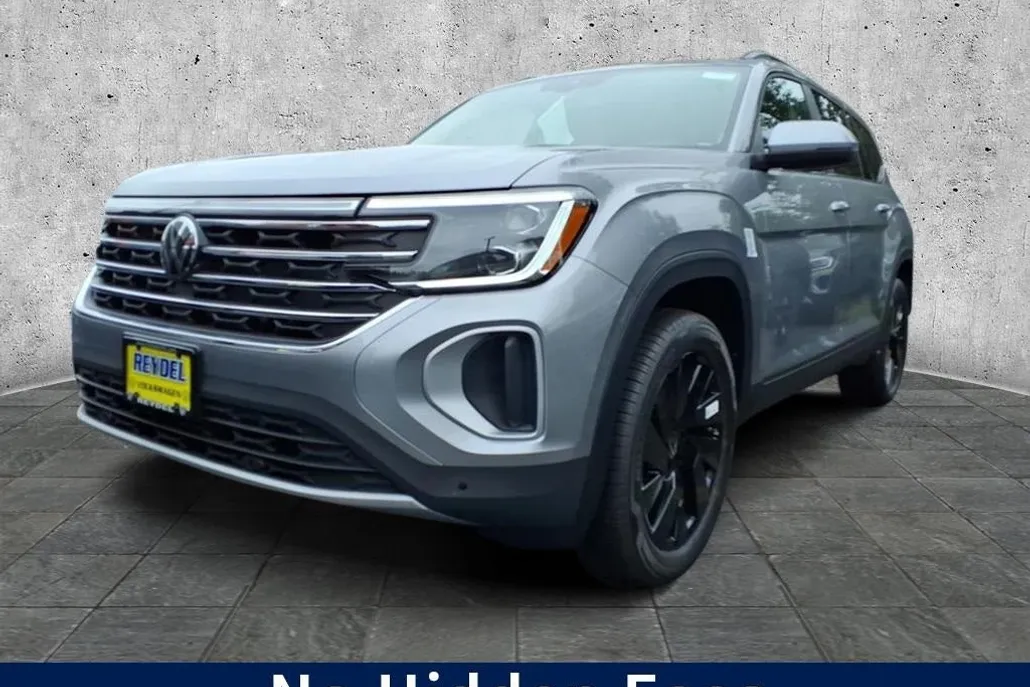 2026 Volkswagen Atlas SE Technology photo 1