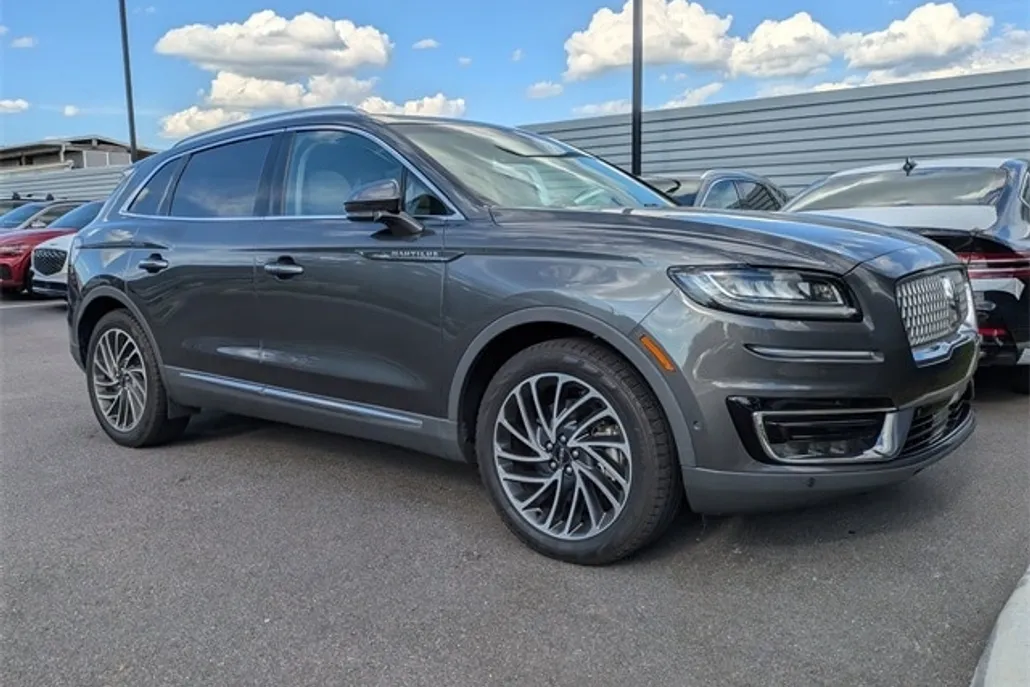 2019 Lincoln Nautilus Reserve photo 1