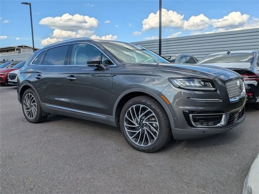 2019 Lincoln Nautilus Reserve photo 1