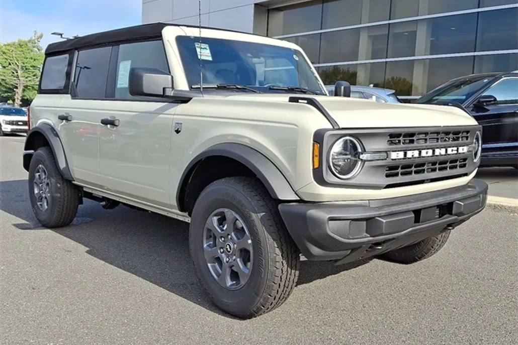 2025 Ford Bronco Big Bend photo 1