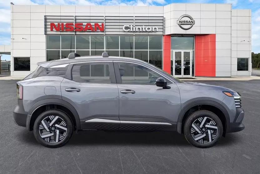 2026 Nissan Kicks SV photo 1