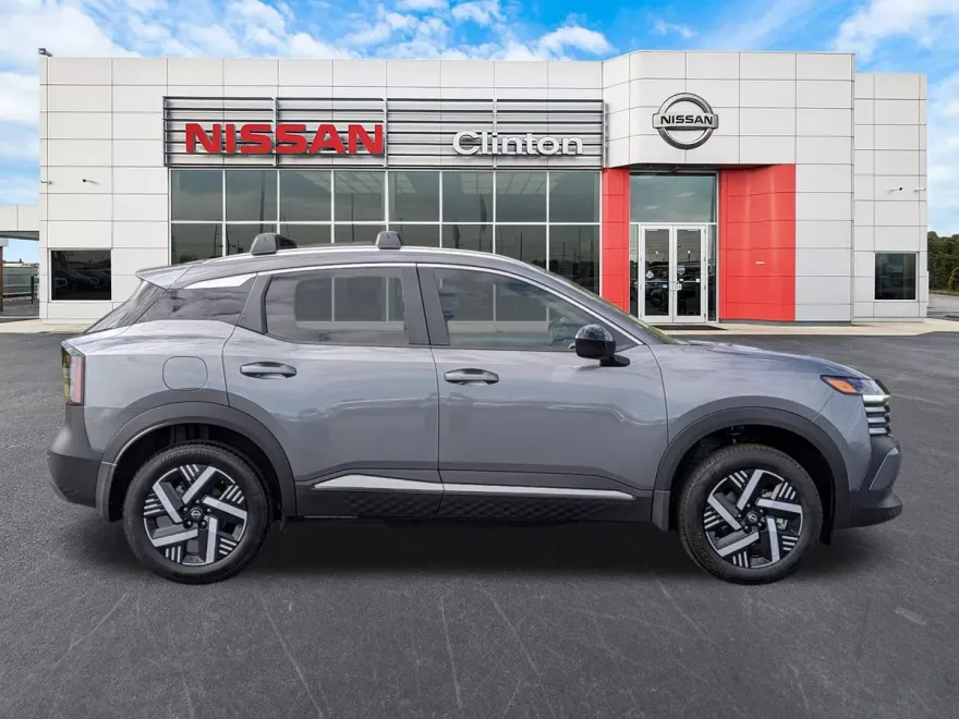 2026 Nissan Kicks SV photo 1
