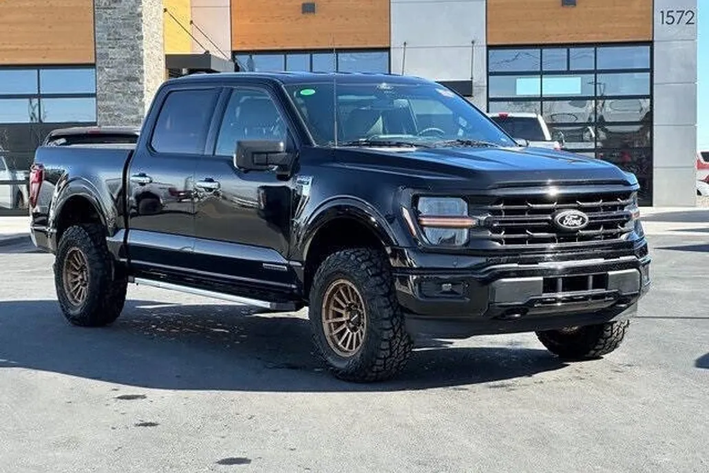 2024 Ford F-150 XLT photo 1