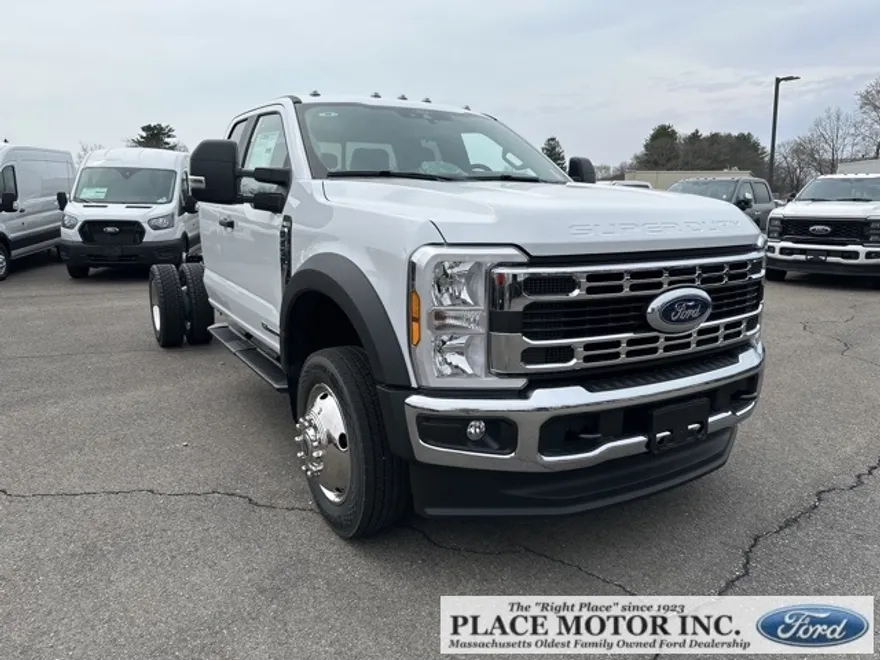 2025 Ford F-450 photo 1