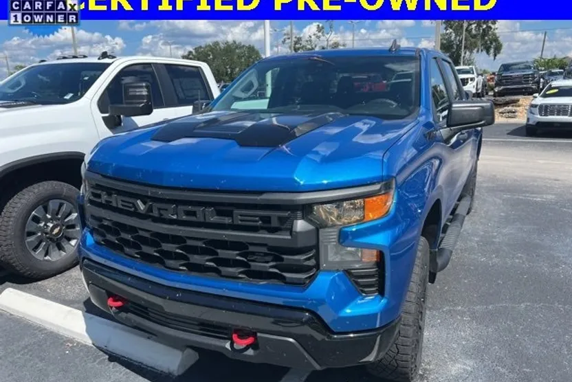 2023 Chevrolet Silverado 1500 Custom Trail Boss photo 1