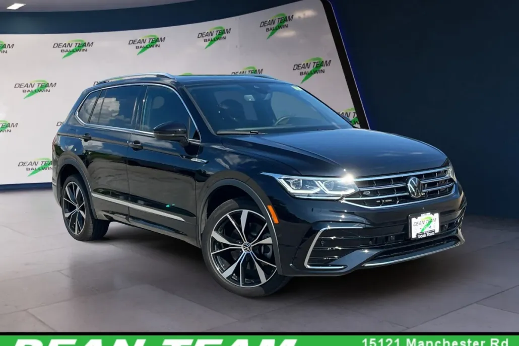 2024 Volkswagen Tiguan SEL R-Line Black photo 1