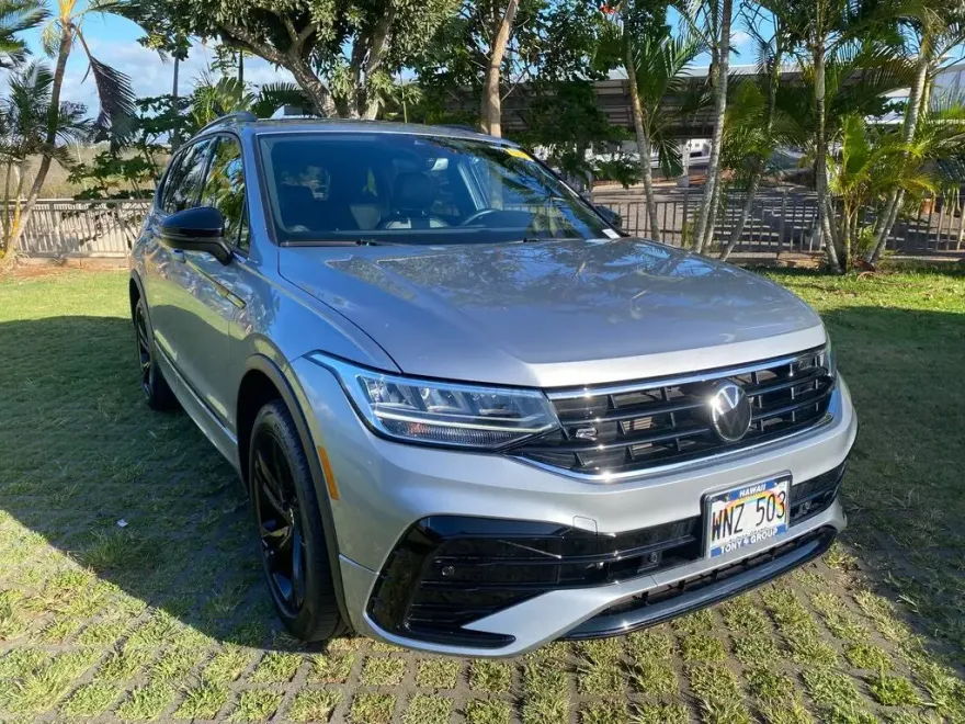 2024 Volkswagen Tiguan SE R-Line Black photo 1