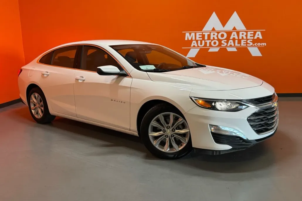 2022 Chevrolet Malibu 1LT photo 1