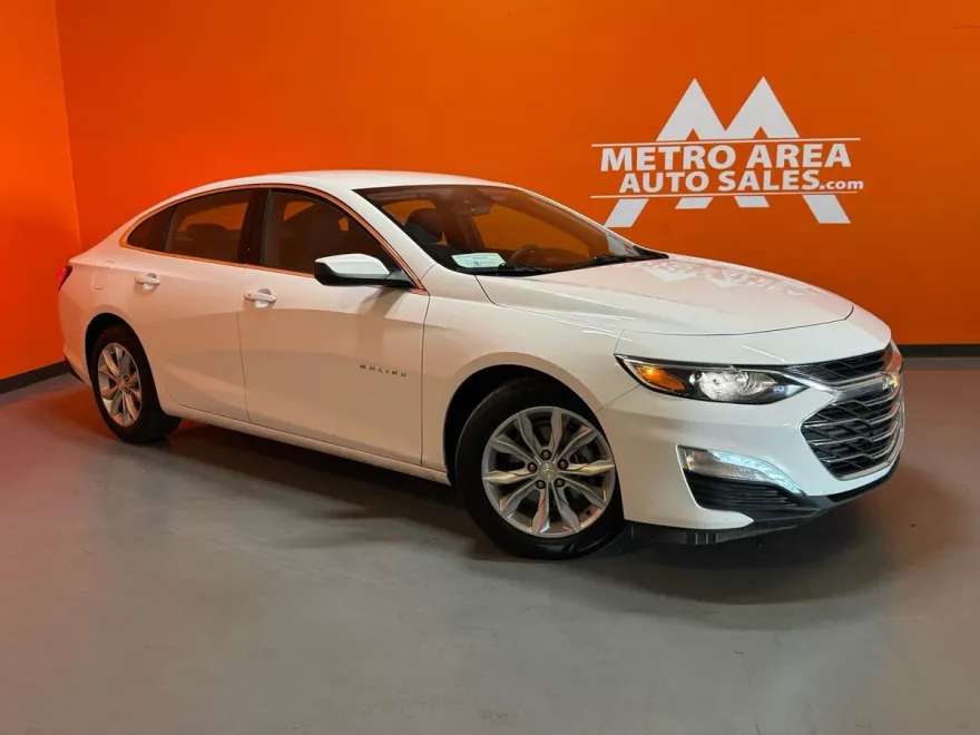 2022 Chevrolet Malibu 1LT photo 1