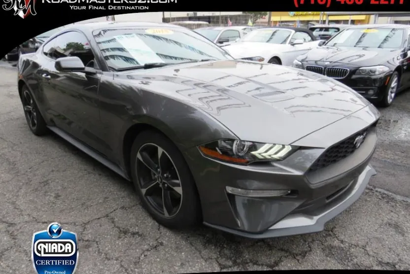 2018 Ford Mustang Premium photo 1