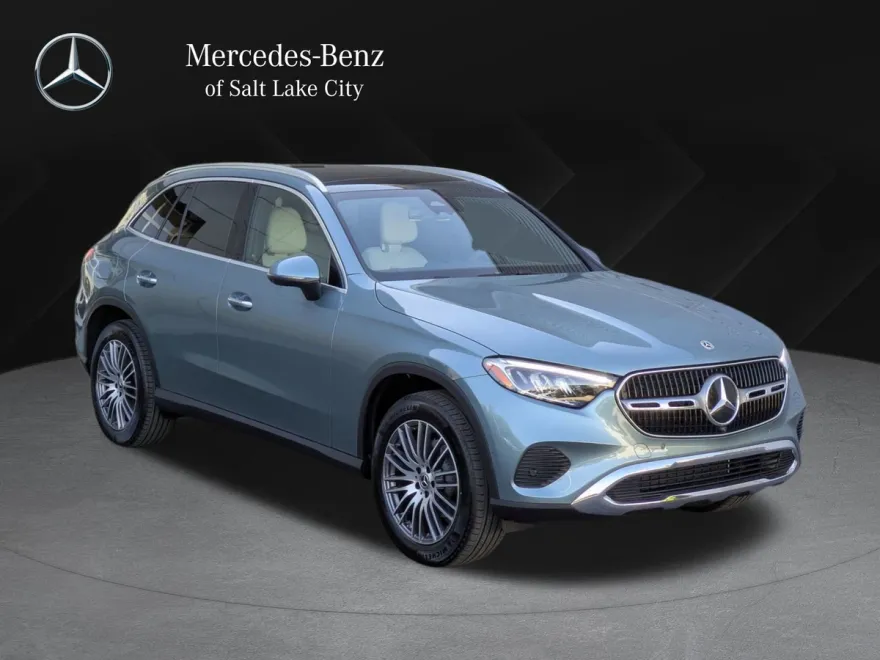 2026 Mercedes Benz GLC 300 4MATIC photo 1