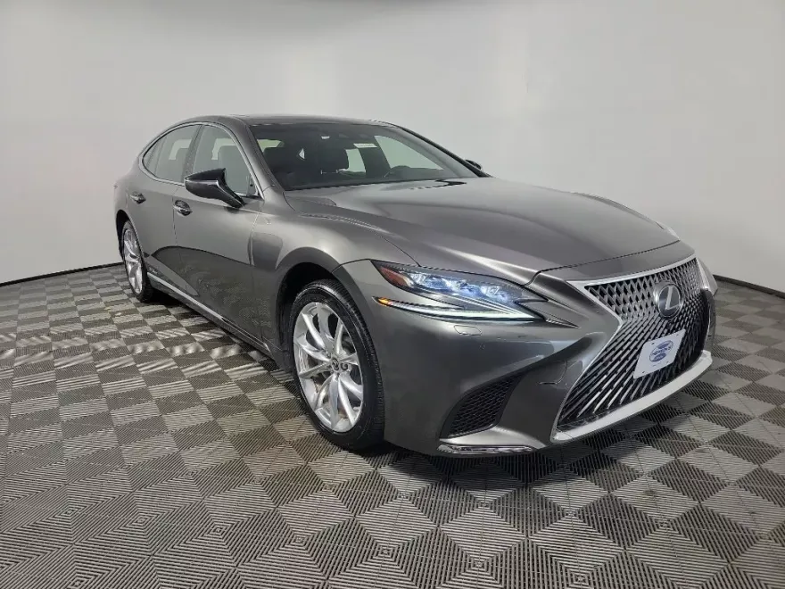 2019 Lexus LS 500h photo 1