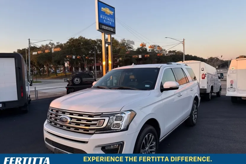 2018 Ford Expedition Limited photo 1