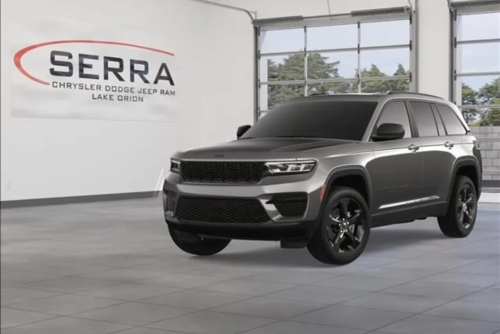 2025 Jeep Grand Cherokee Altitude photo 1