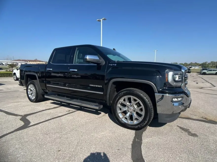 2016 Gmc Sierra 1500 SLT photo 1
