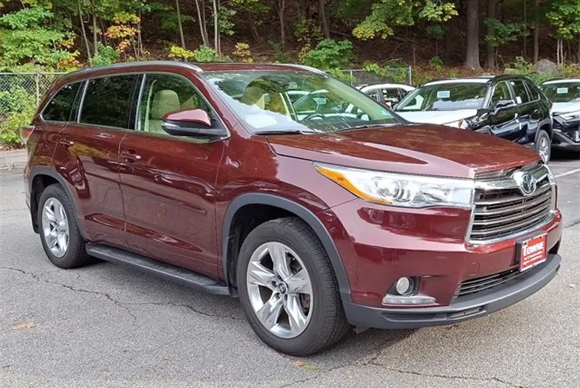 2016 Toyota Highlander Limited photo 1