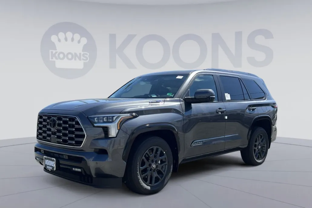 2025 Toyota Sequoia Platinum photo 1