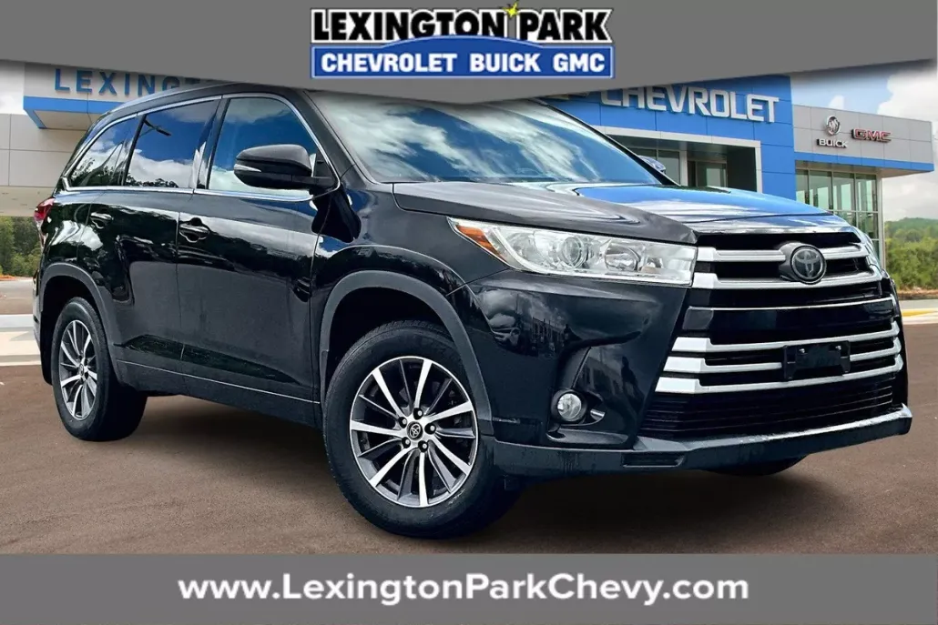 2017 Toyota Highlander XLE photo 1