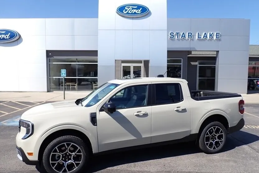 2025 Ford Maverick Lariat photo 1