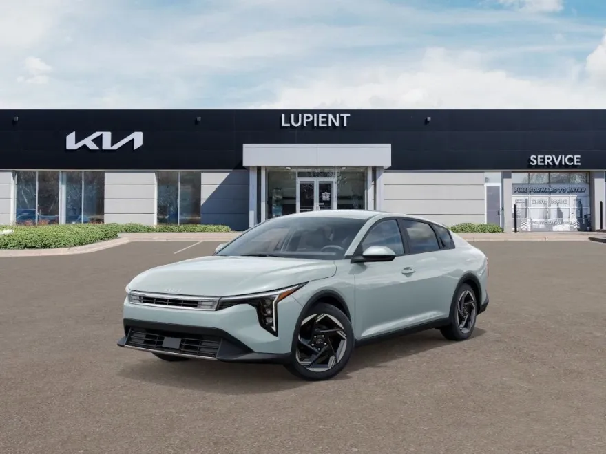 2025 Kia K4 EX photo 1
