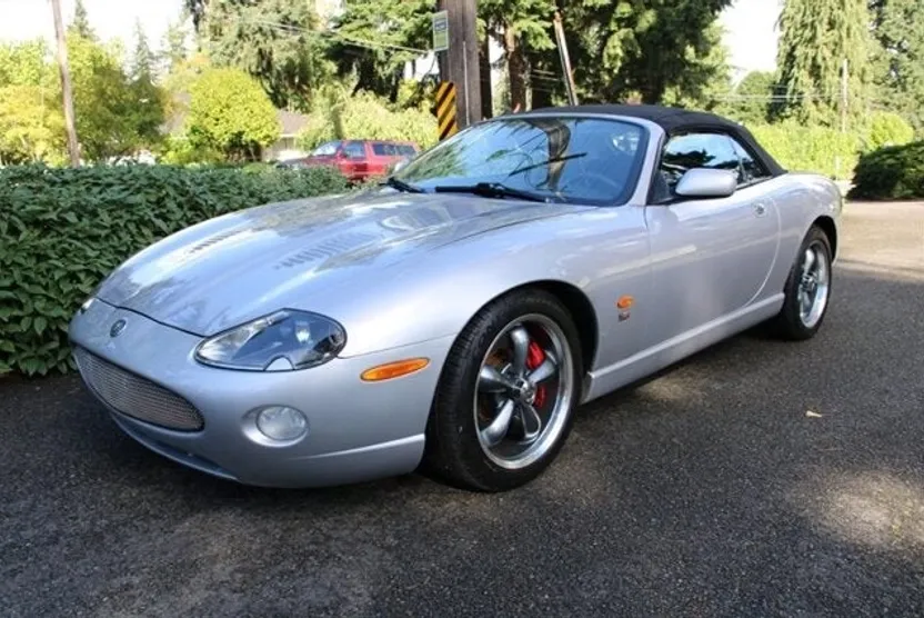 2005 Jaguar XK 8 XKR photo 1
