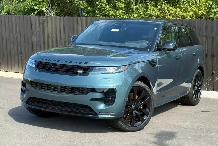 2025 Land Rover Range Rover Sport SE photo 1