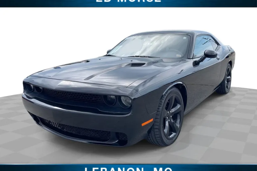 2014 Dodge Challenger R/T photo 1