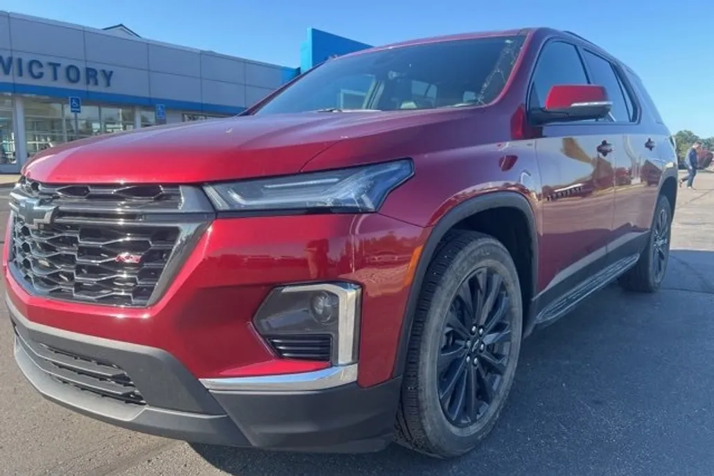 2022 Chevrolet Traverse RS photo 1