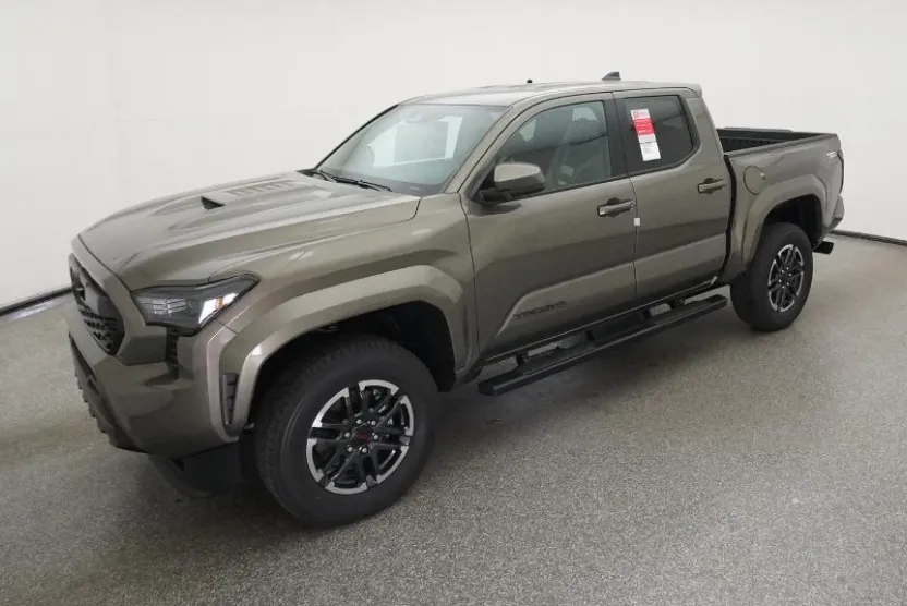 2025 Toyota Tacoma TRD Sport Double Cab photo 1