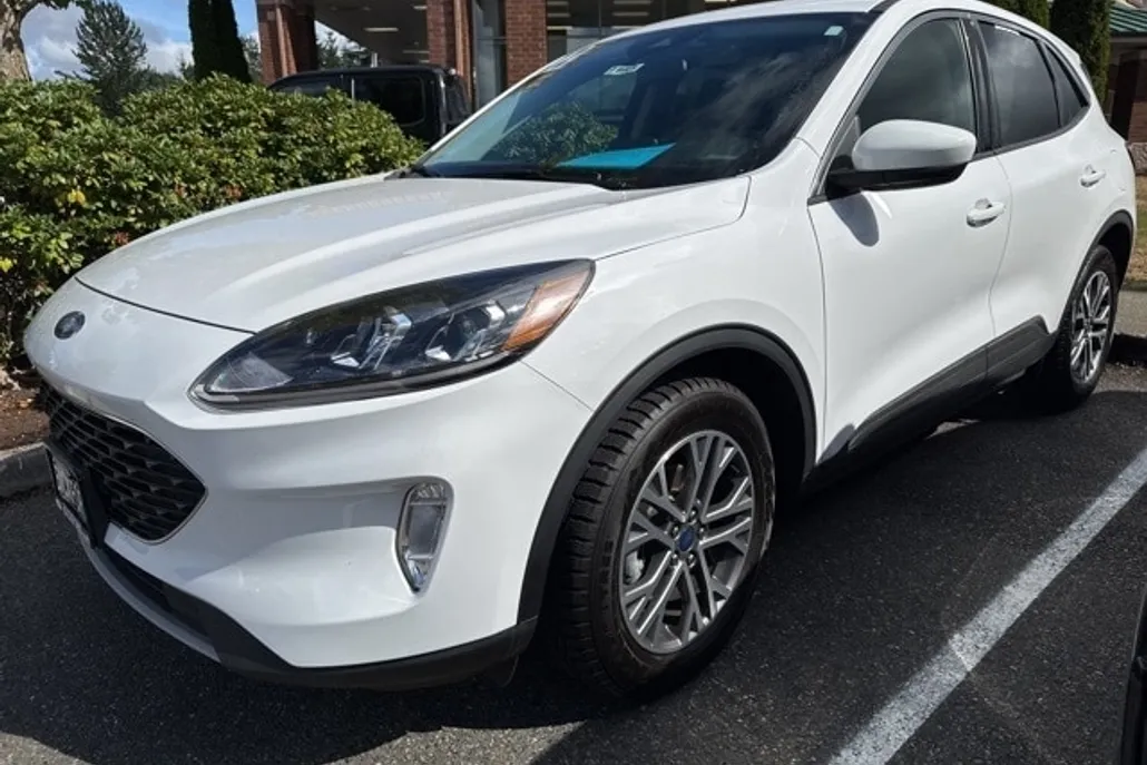 2022 Ford Escape SEL photo 1