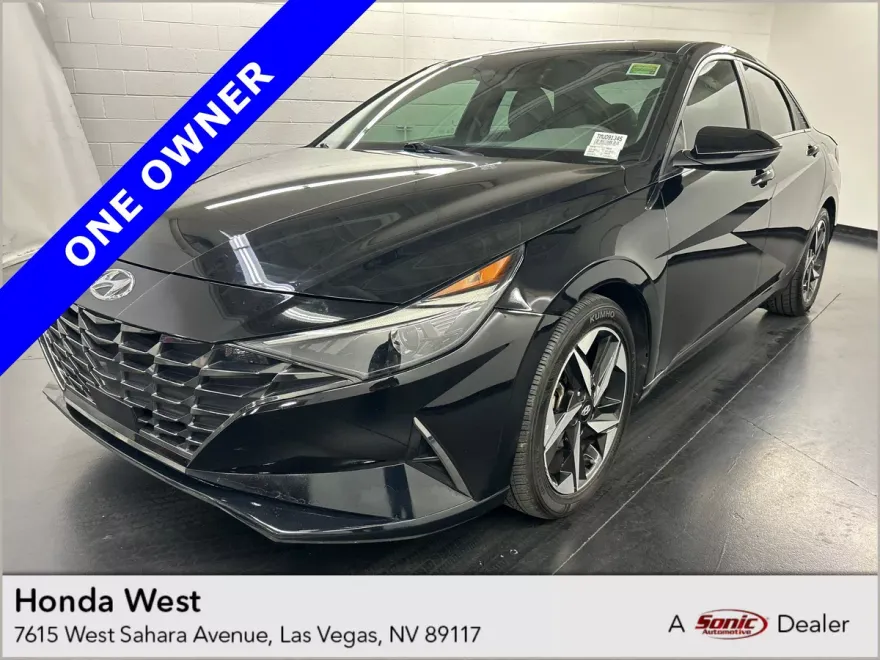 2021 Hyundai Elantra SEL photo 1