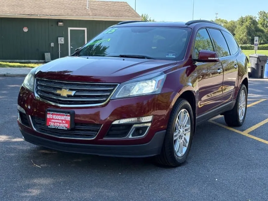 2015 Chevrolet Traverse 1LT photo 1