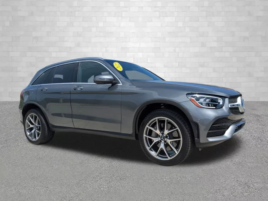 2022 Mercedes Benz GLC 300 photo 1