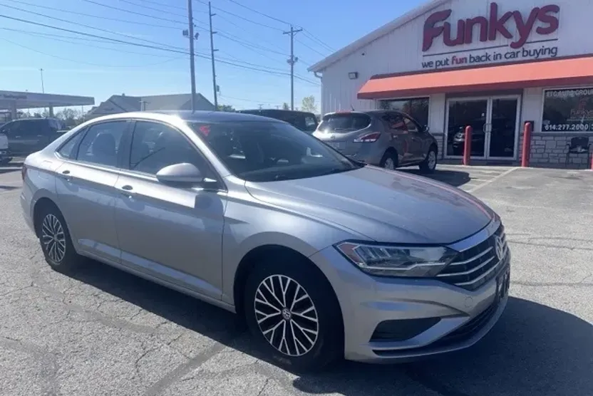 2019 Volkswagen Jetta 1.4T SE photo 1
