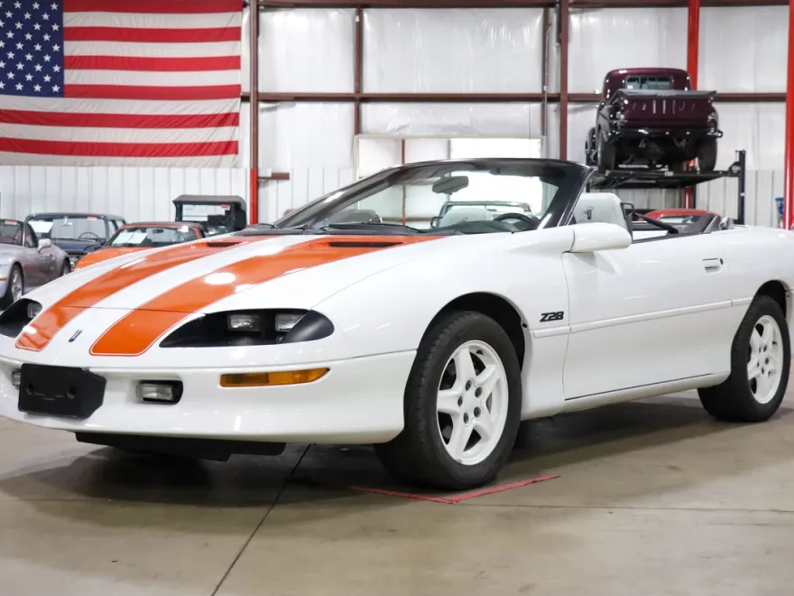 1997 Chevrolet Camaro Sport photo 1