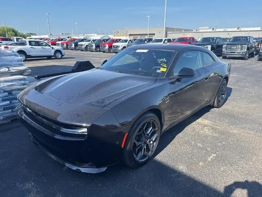 2025 Dodge Charger Daytona R/T photo 1