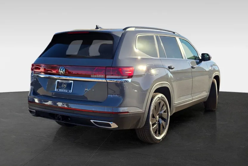2026 Volkswagen Atlas SE Technology photo 1