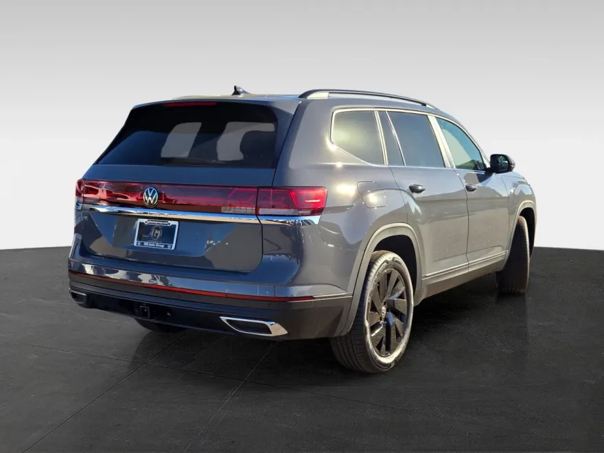 2026 Volkswagen Atlas SE Technology photo 1
