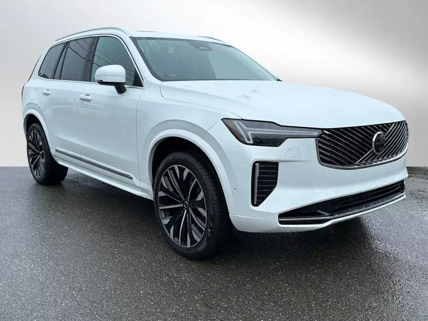 2025 Volvo XC90 T8 Plus photo 1