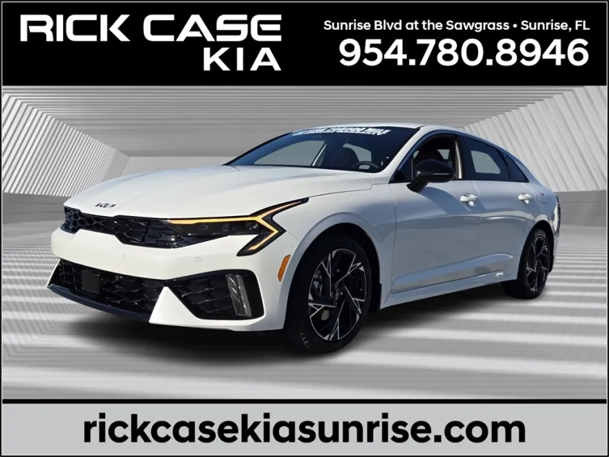 2026 Kia K5 GT-Line photo 1