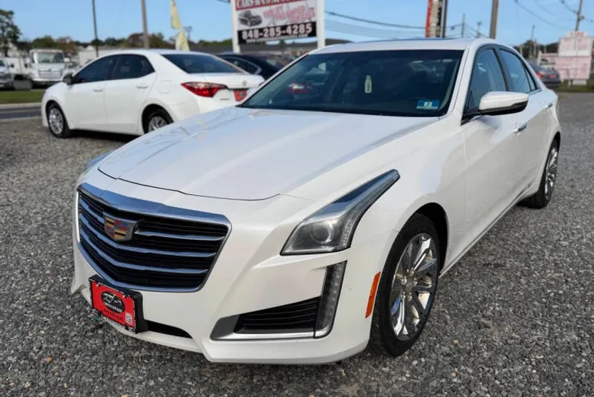 2016 Cadillac CTS Luxury photo 1