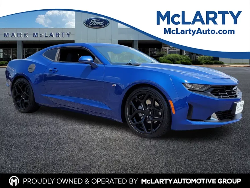 2021 Chevrolet Camaro 1LT photo 1