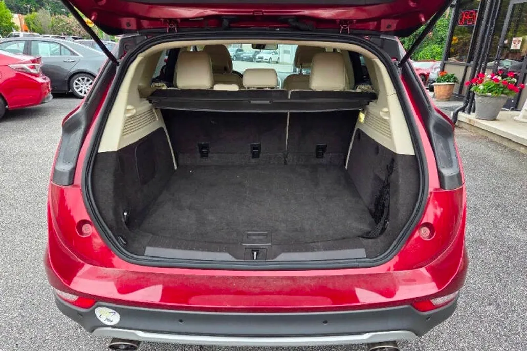 2015 Lincoln MKC Base photo 1