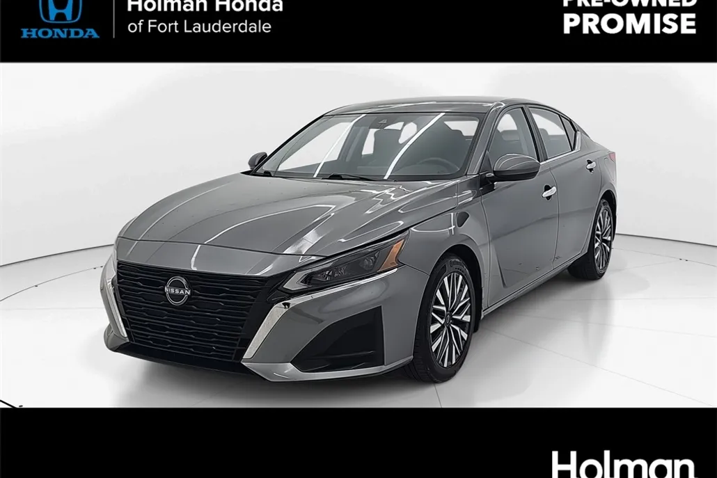 2023 Nissan Altima 2.5 SV photo 1