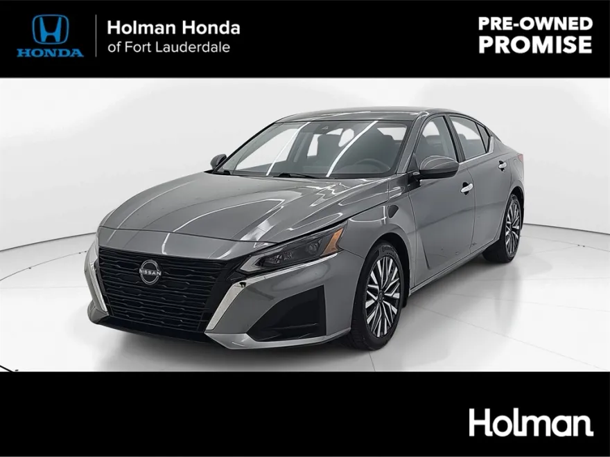 2023 Nissan Altima 2.5 SV photo 1