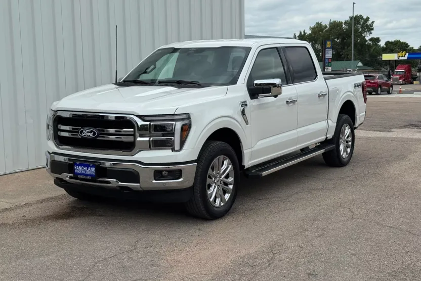 2025 Ford F-150 Lariat photo 1