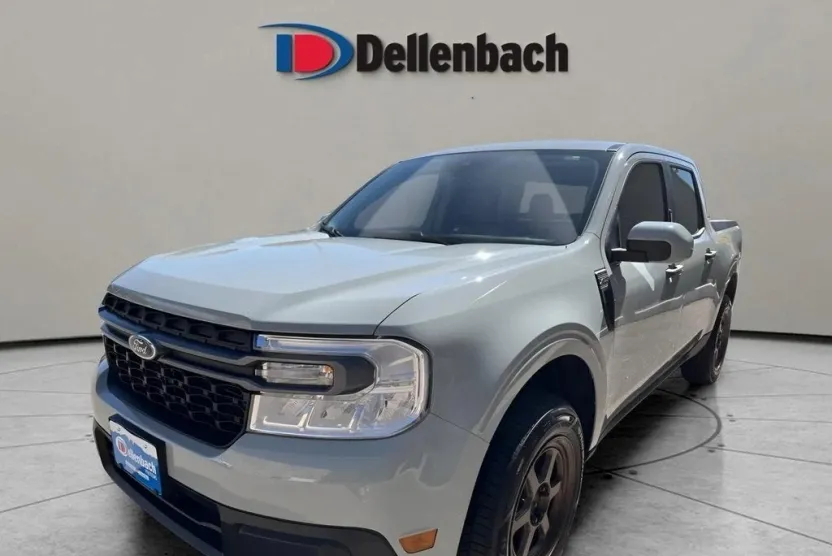 2023 Ford Maverick XLT photo 1