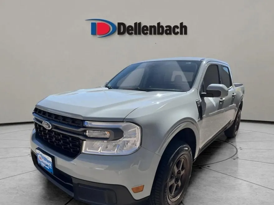 2023 Ford Maverick XLT photo 1