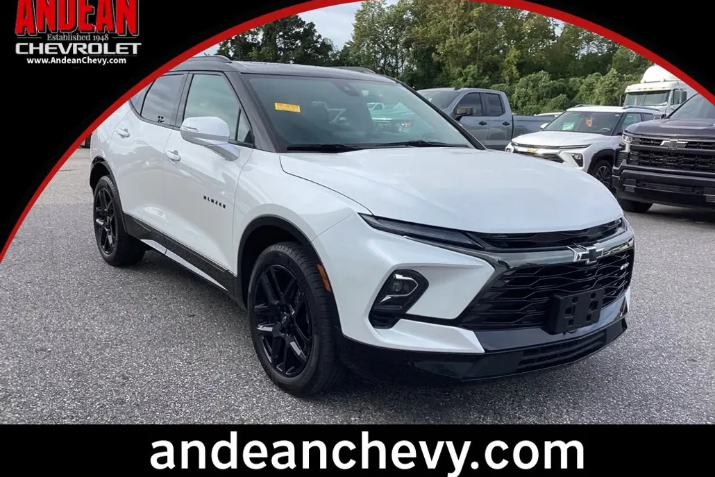 2023 Chevrolet Blazer RS photo 1