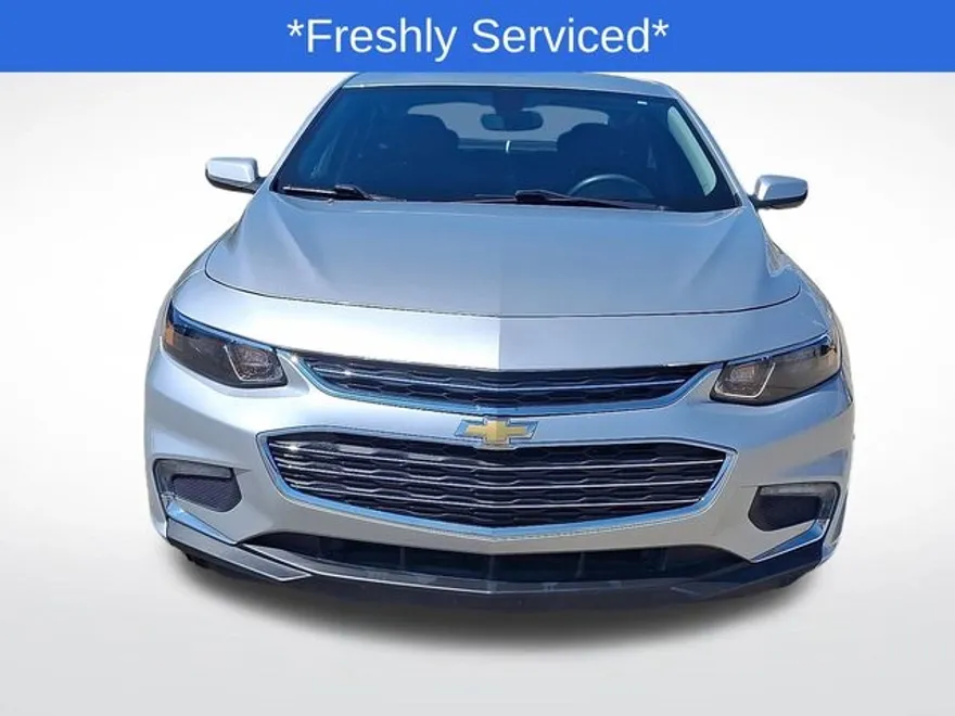 2018 Chevrolet Malibu 1LT photo 1